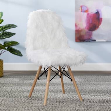 Fuzzy best sale chair white